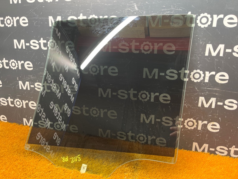 Стекло боковое, 700 рублей, Красноярск