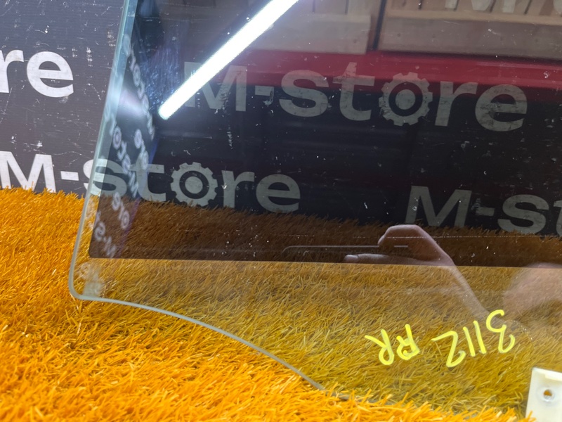 Стекло боковое, 700 рублей, Красноярск