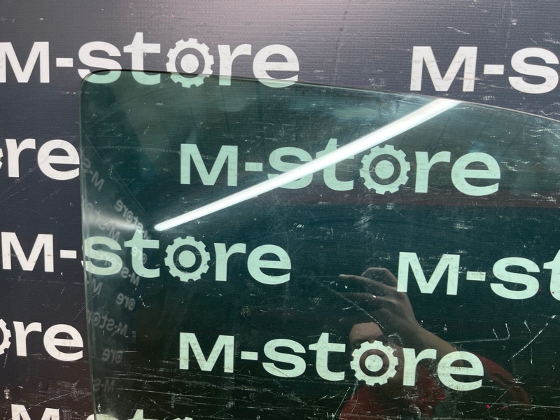 Стекло боковое, 1300 рублей, Красноярск