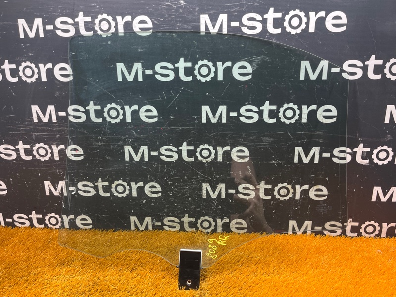 Стекло боковое, 2000 рублей, Красноярск