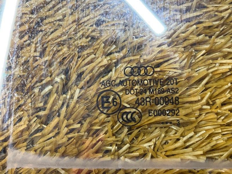 Стекло боковое, 1000 рублей, Красноярск