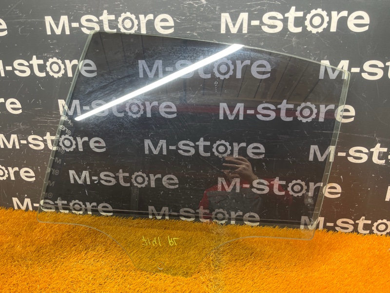 Стекло боковое, 600 рублей, Красноярск