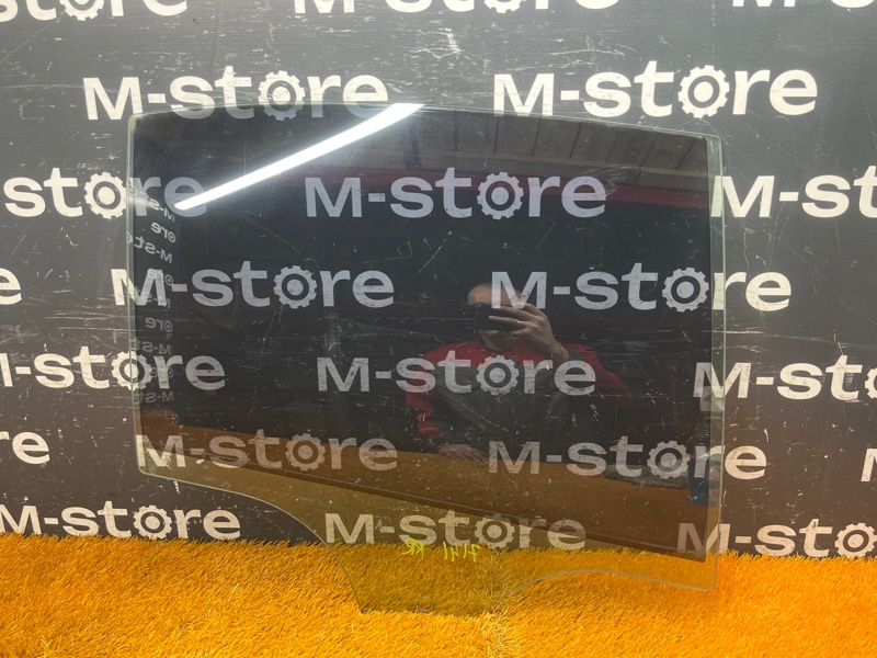 Стекло боковое, 600 рублей, Красноярск