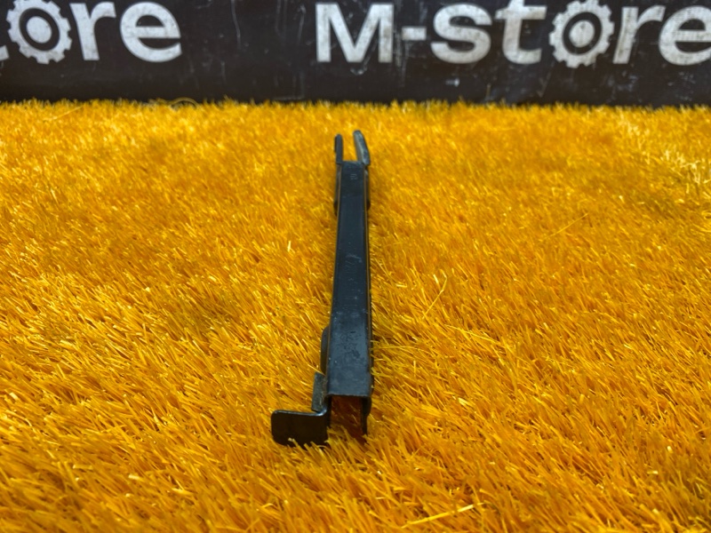 крепление крыла, 2000 рублей, Красноярск