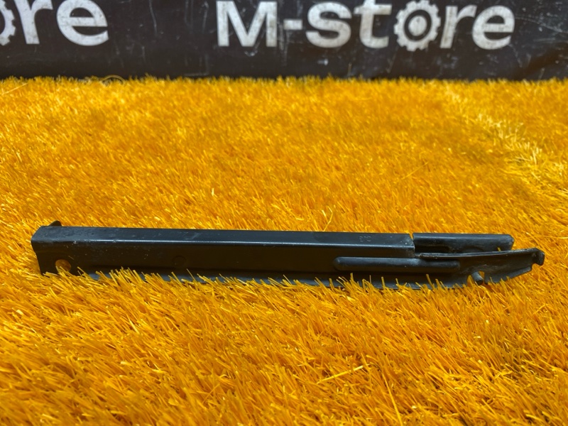 крепление крыла, 2000 рублей, Красноярск