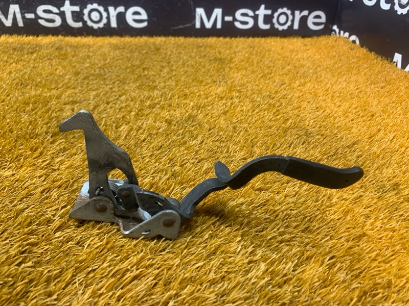 замок капота, 2000 рублей, Красноярск