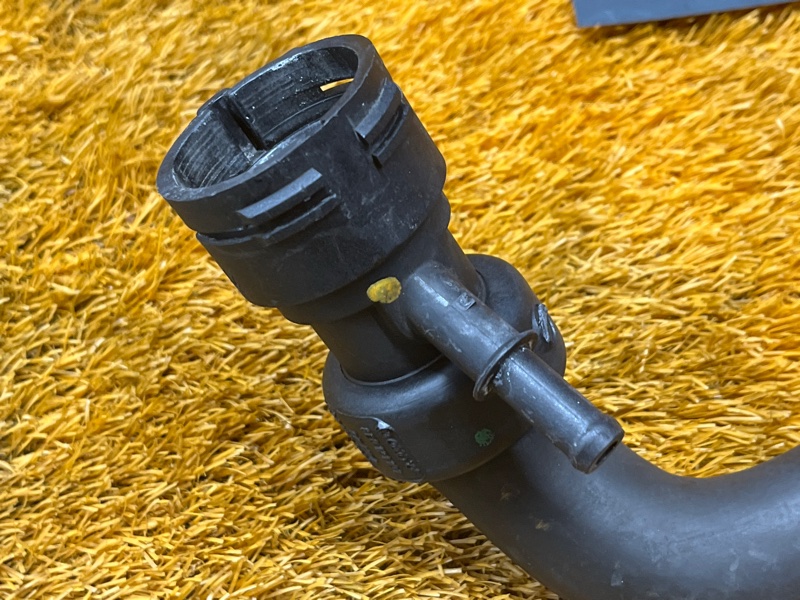 Патрубок радиатора верхний, 3000 рублей, Красноярск