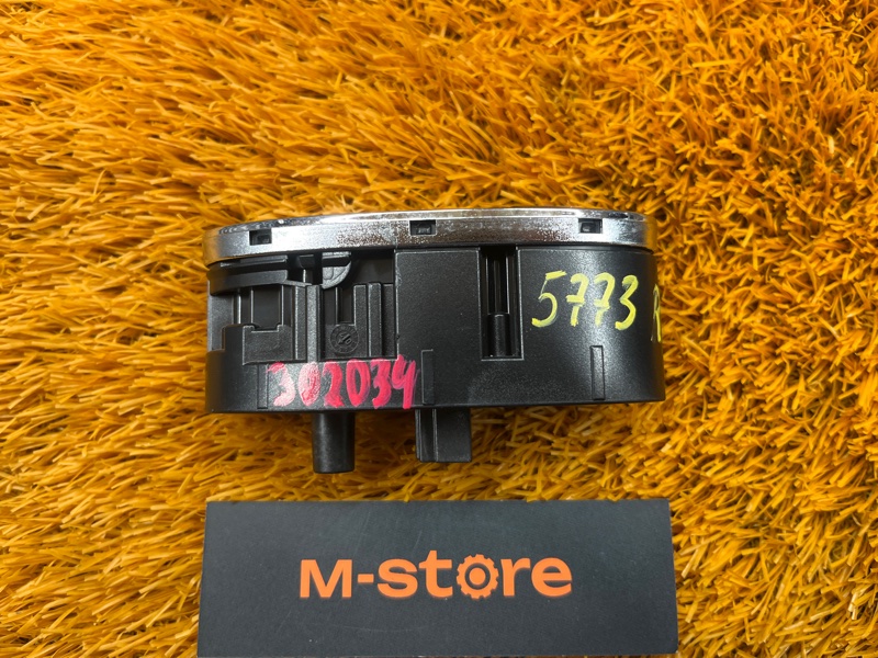 кнопка стеклоподъемника, 300 рублей, Красноярск