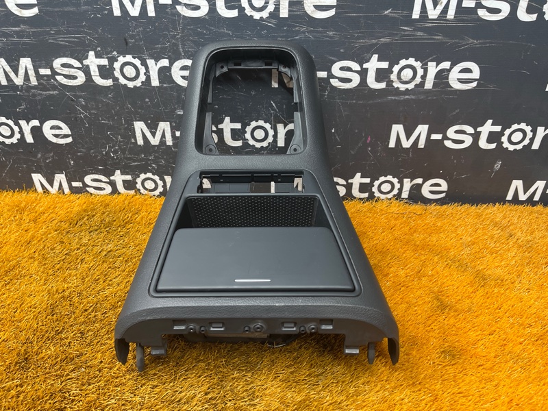 Консоль между сидений, 1000 рублей, Красноярск