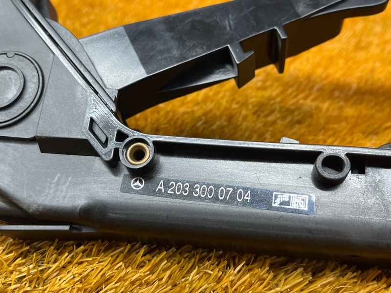 педаль газа, 1300 рублей, Красноярск