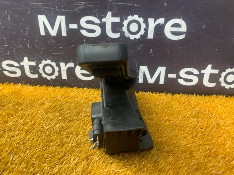 педаль газа, 1000 рублей, Красноярск