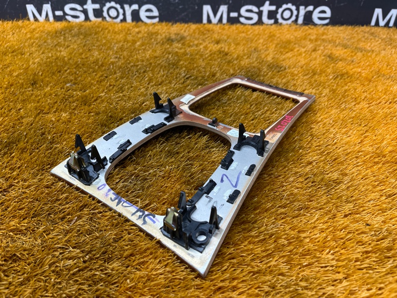 Накладка центральной консоли, 1000 рублей, Красноярск