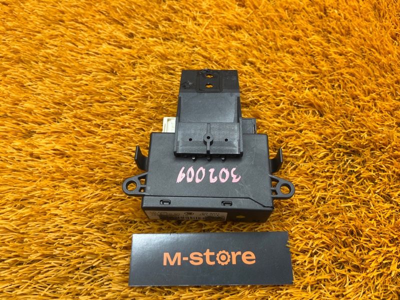 блок управления зеркалами, 1000 рублей, Красноярск