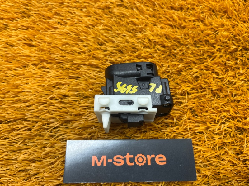 кнопка стеклоподъемника, 300 рублей, Красноярск