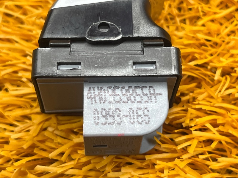 кнопка стеклоподъемника, 550 рублей, Красноярск