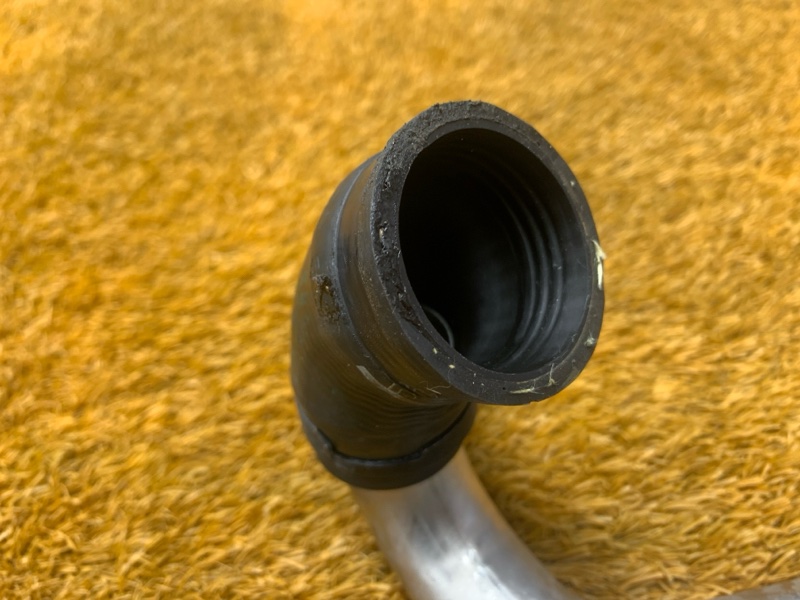 Патрубок системы охлаждения, 200 рублей, Красноярск