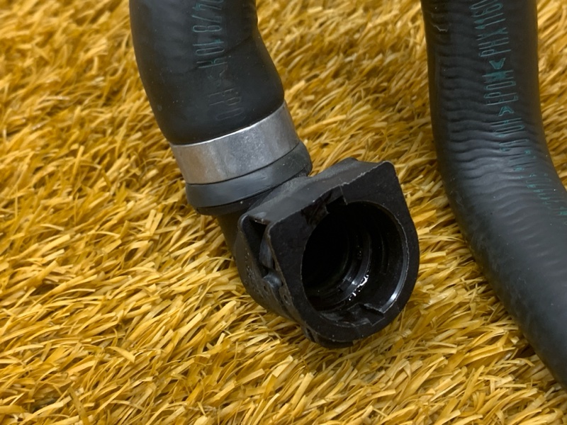 Патрубок системы охлаждения, 300 рублей, Красноярск