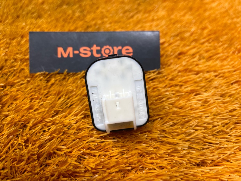 Кнопка регулировки зеркал, 500 рублей, Красноярск