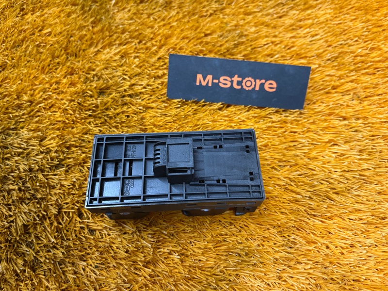 Блок управления стеклоподъемниками, 2000 рублей, Красноярск