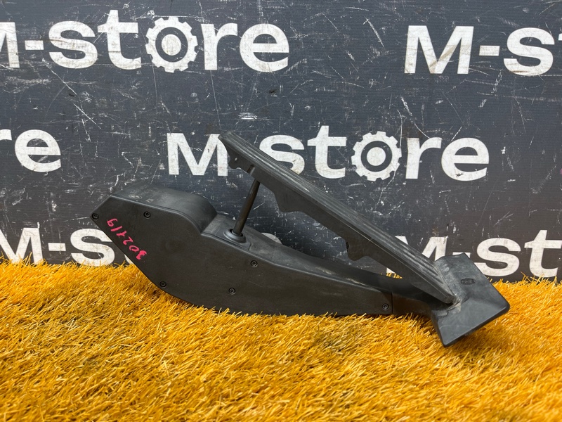 педаль газа, 500 рублей, Красноярск