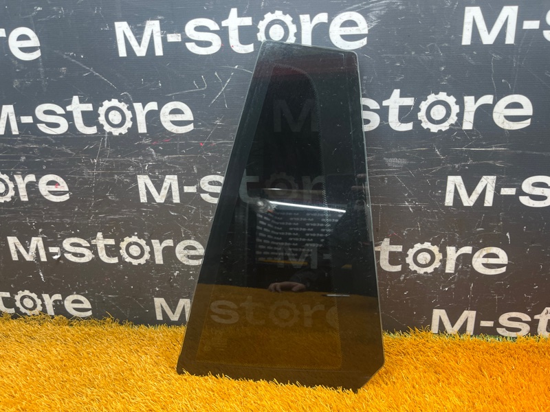 форточка двери, 1000 рублей, Красноярск