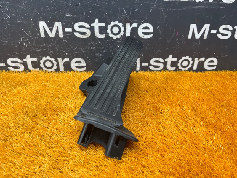 педаль газа, 900 рублей, Красноярск