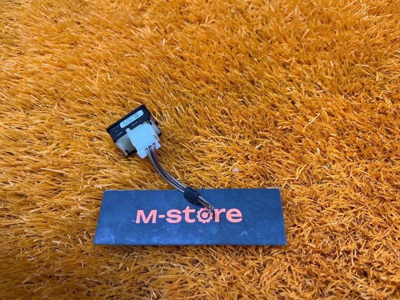 Кнопка открывания багажника, 500 рублей, Красноярск