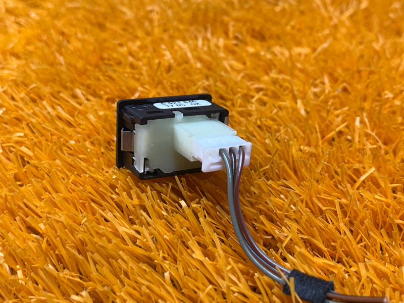 Кнопка открывания багажника, 500 рублей, Красноярск