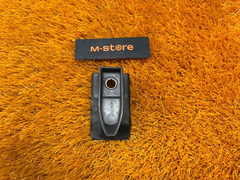 крепление бампера, 500 рублей, Красноярск