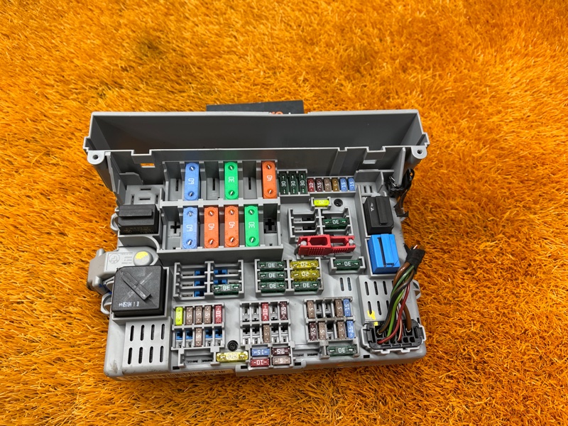 блок предохранителей, 2000 рублей, Красноярск