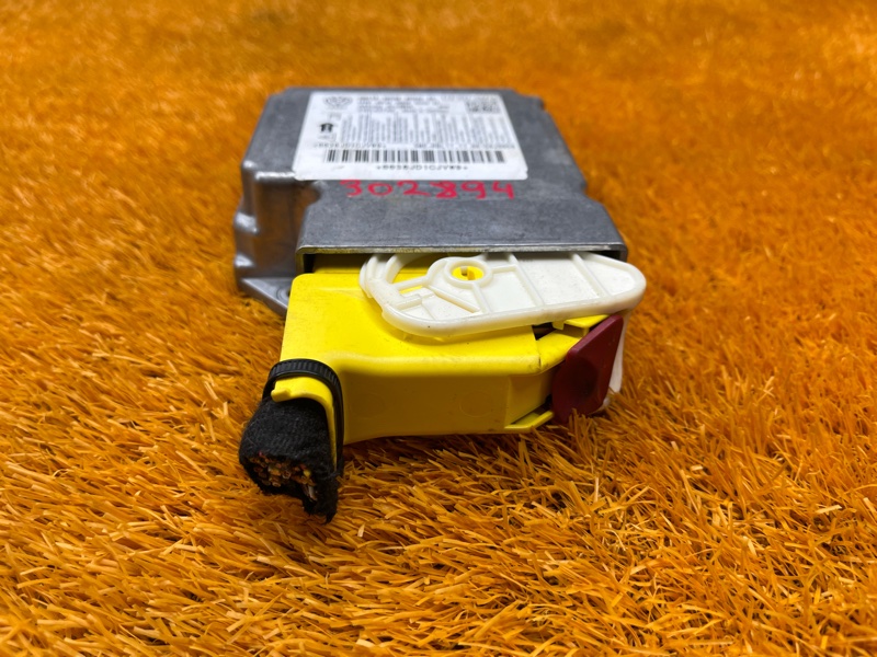 Блок управления Airbag, 2000 рублей, Красноярск