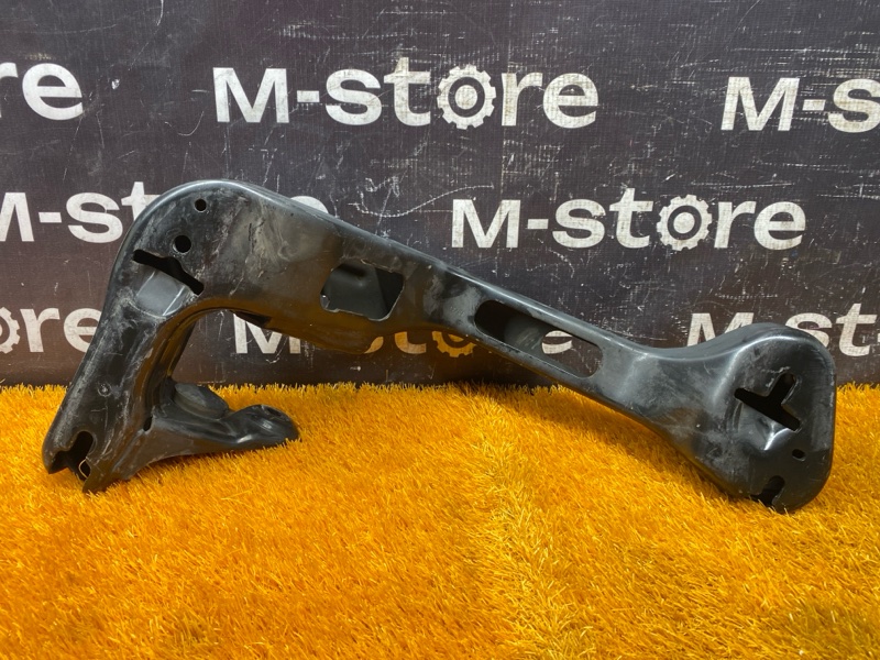 Кронштейн КПП, 500 рублей, Красноярск