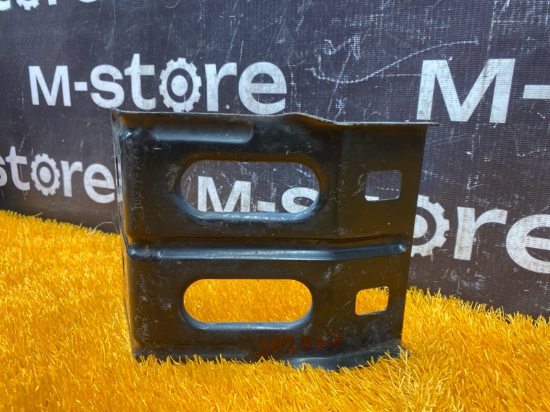 крепление бампера, 1000 рублей, Красноярск