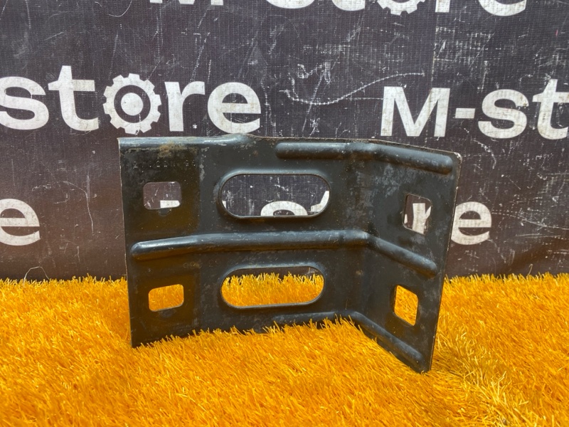 крепление бампера, 1000 рублей, Красноярск