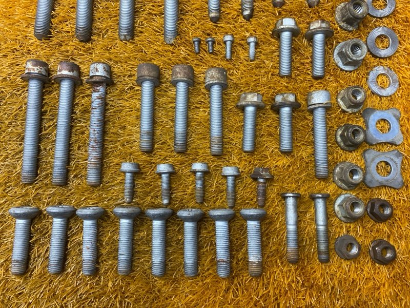 Болты и гайки задней подвески, 1200 рублей, Красноярск