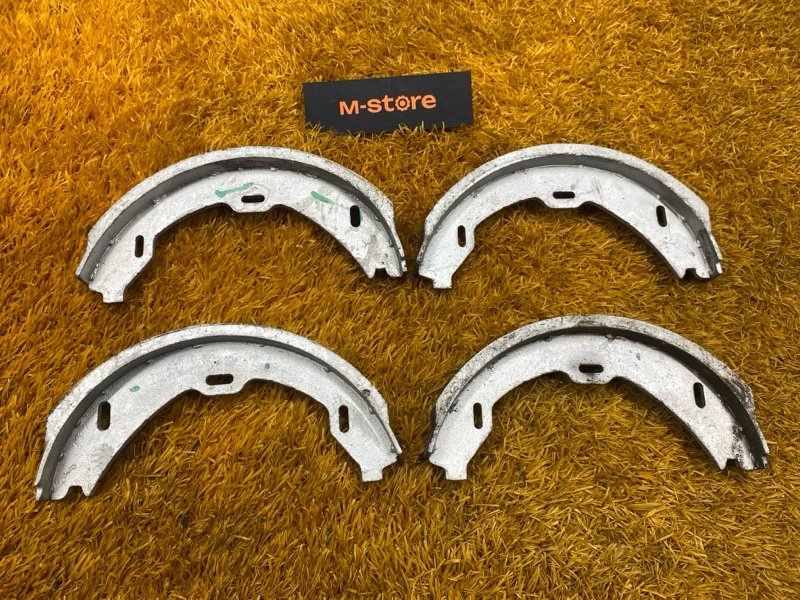 Колодки ручника, 1000 рублей, Красноярск