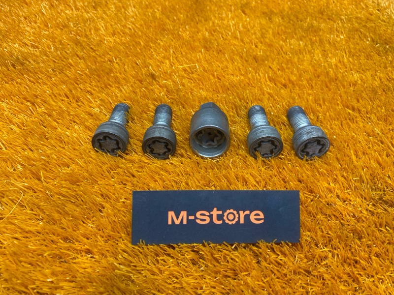 болт колесный(секретка), 2000 рублей, Красноярск