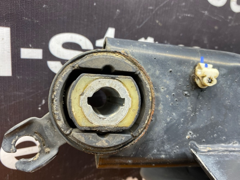 Балка поперечная (подрамник), 4000 рублей, Красноярск