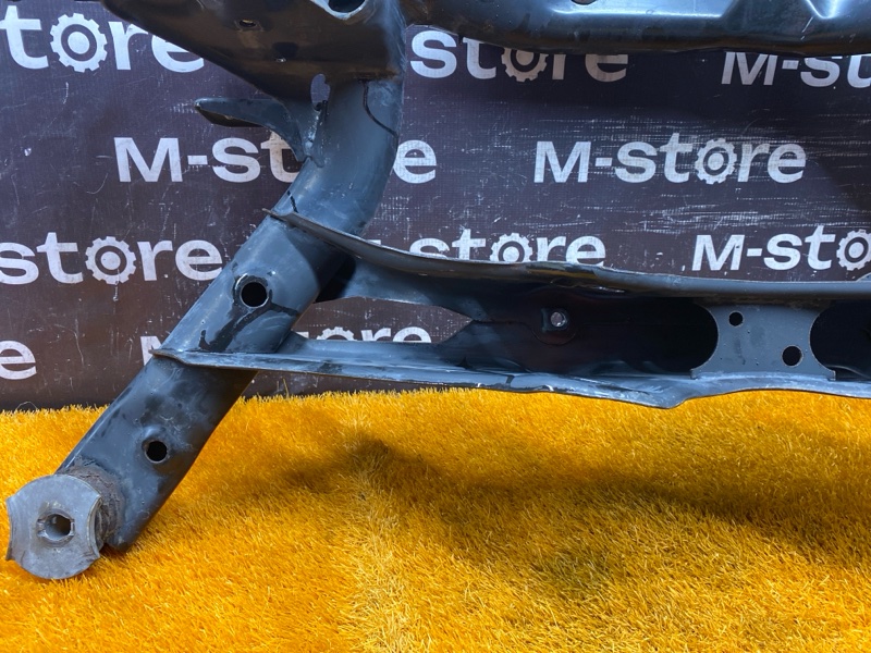 Балка поперечная (подрамник), 4000 рублей, Красноярск