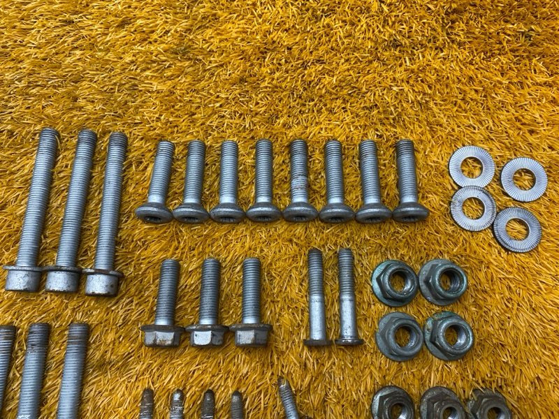 Болты и гайки задней подвески, 600 рублей, Красноярск