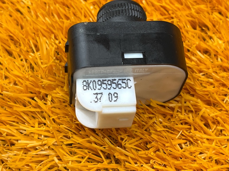 Кнопка регулировки зеркал, 500 рублей, Красноярск