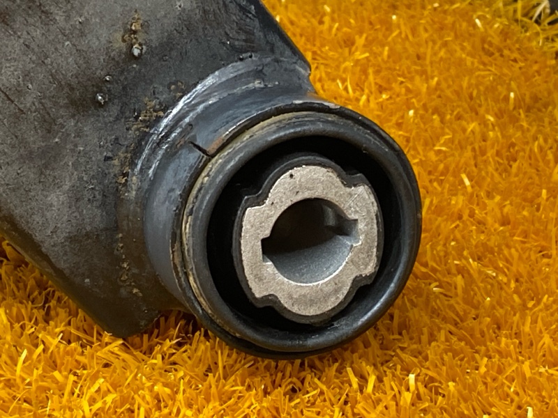 Балка поперечная (подрамник), 5000 рублей, Красноярск