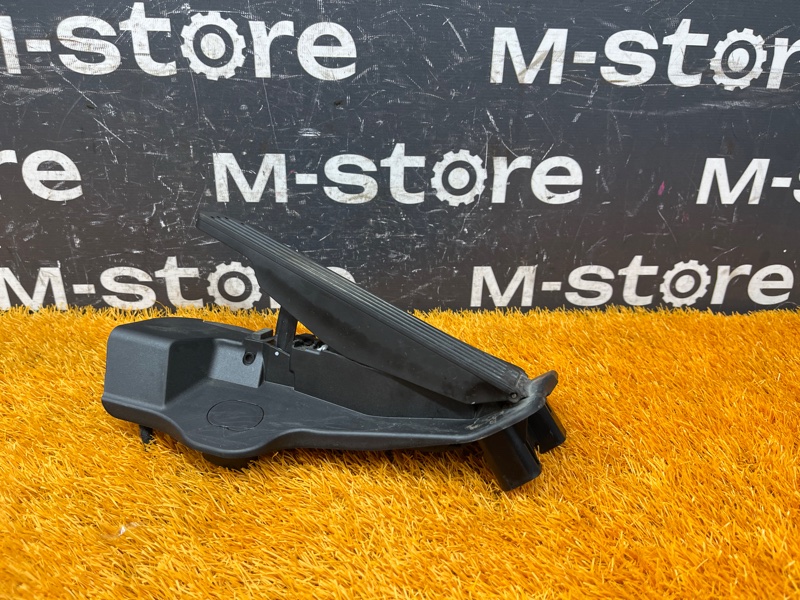 педаль газа, 900 рублей, Красноярск