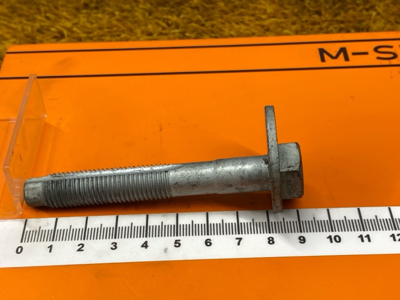 Болт развальный, 600 рублей, Красноярск