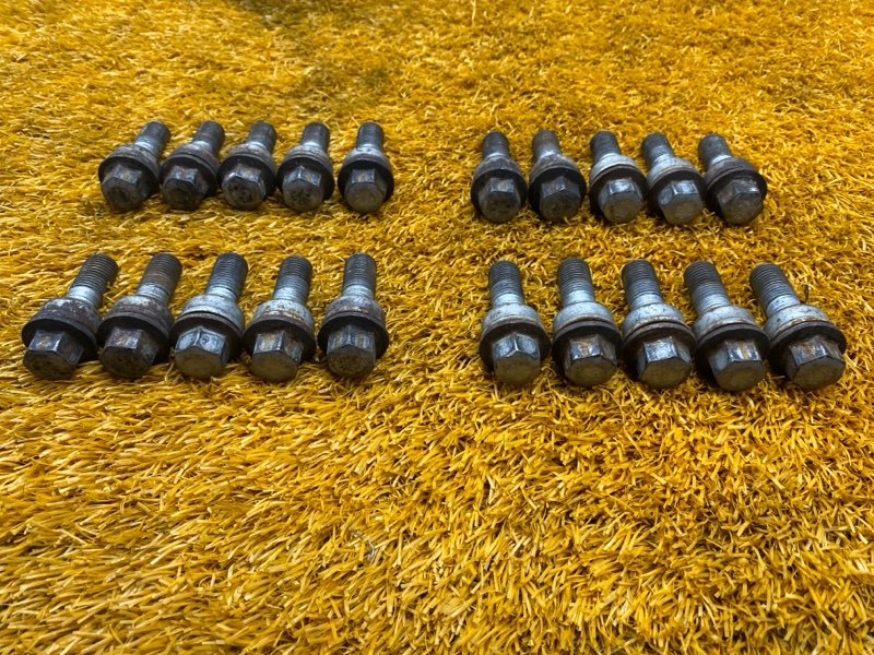 болт колесный, 2000 рублей, Красноярск