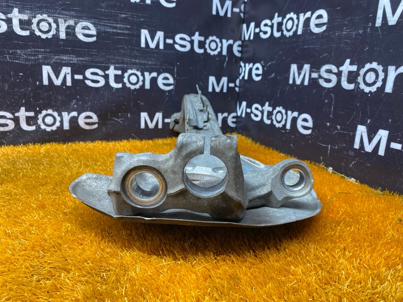 кулак поворотный, 18000 рублей, Красноярск