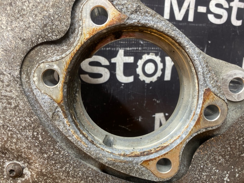 кулак поворотный, 18000 рублей, Красноярск