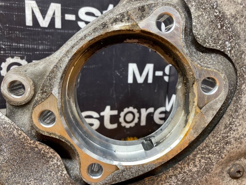 кулак поворотный, 18000 рублей, Красноярск