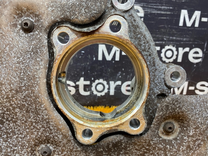 кулак поворотный, 1400 рублей, Красноярск