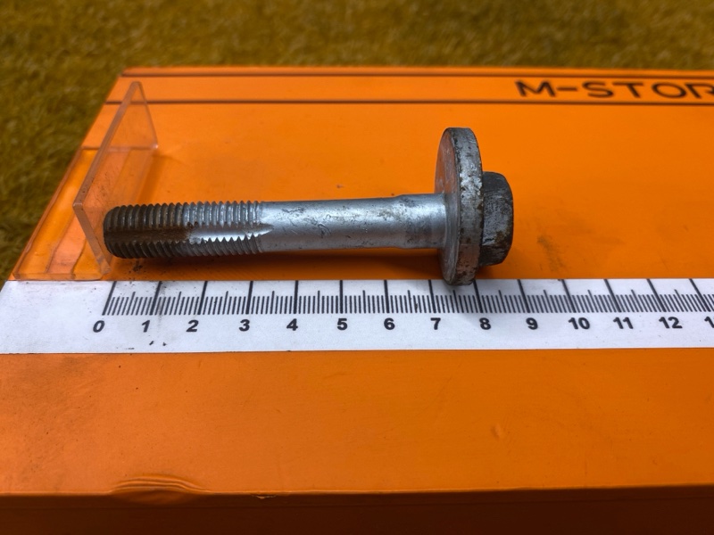 Болт развальный, 800 рублей, Красноярск